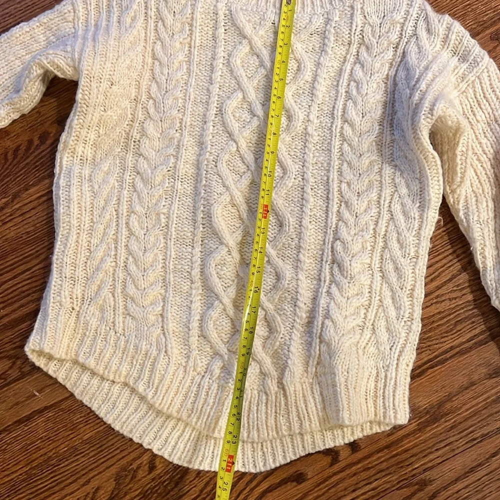 BANANA REPUBLIC women’s knit crew neck sweater size M - Picture 3 of 6